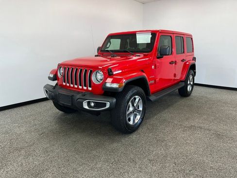 Used 2022 Jeep Wrangler Unlimited Sahara w/ Cold Weather Group image 16