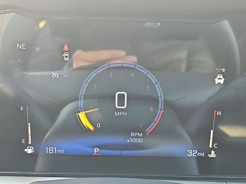 New 2026 Chevrolet Trax LT image 18