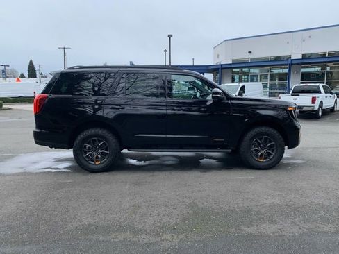New 2026 Ford Expedition Tremor image 9