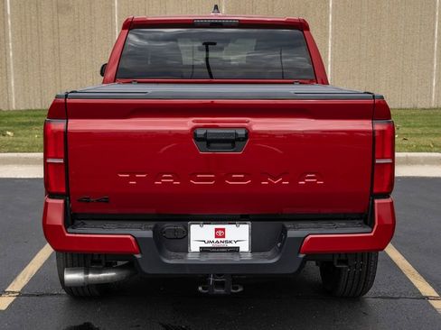 New 2025 Toyota Tacoma TRD Sport image 6