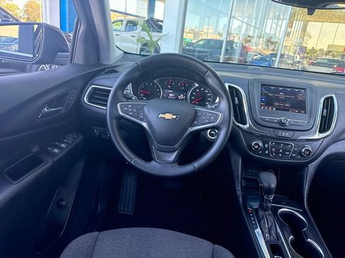 Certified 2023 Chevrolet Equinox LT FWD image 13