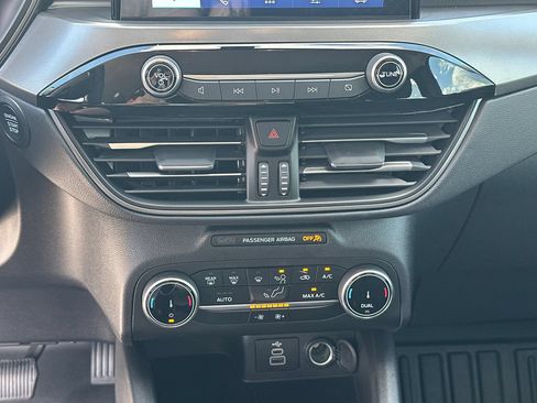 Certified 2025 Ford Escape Active FWD image 31