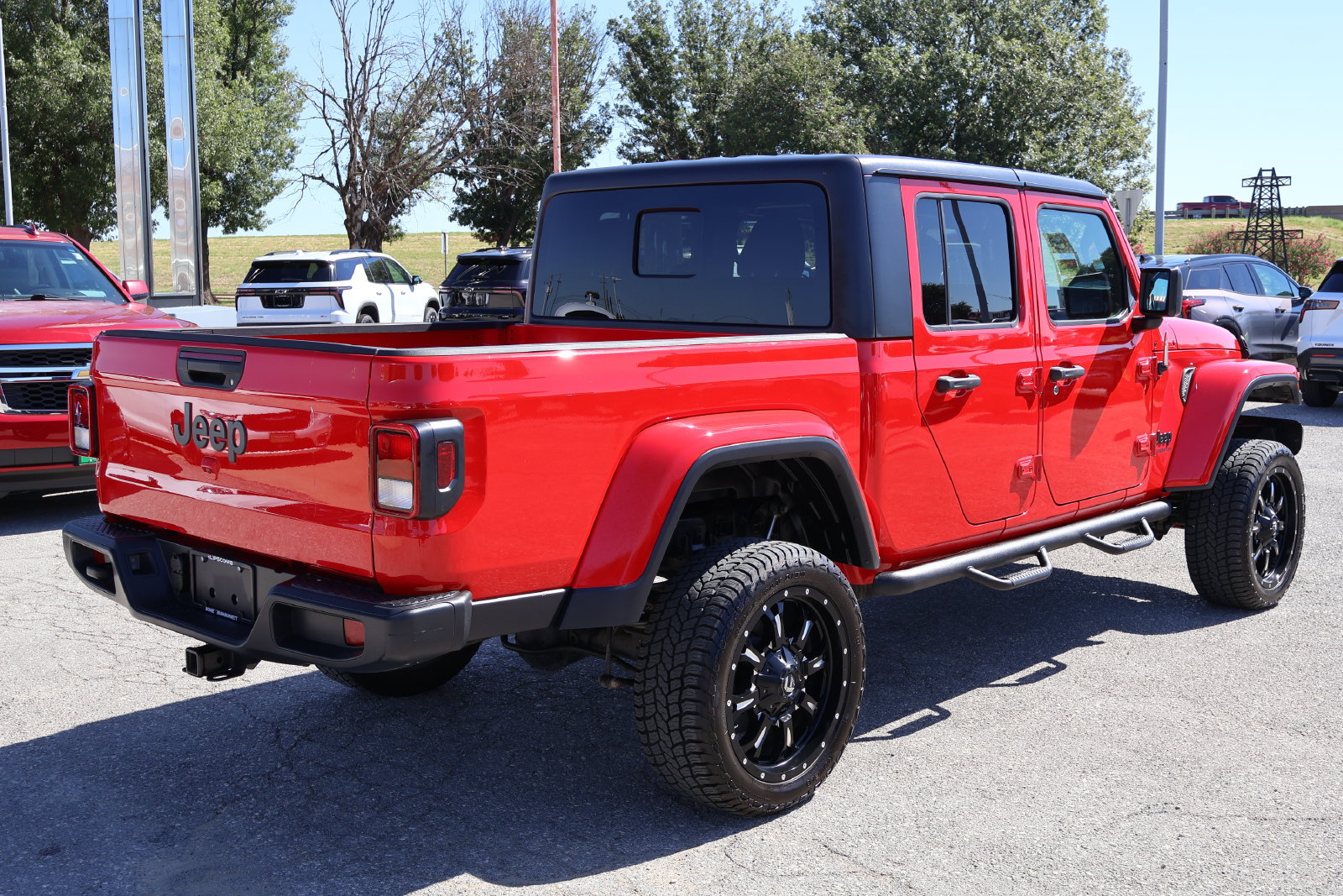 Used 2020 Jeep Gladiator Sport AWD/4WD image 7