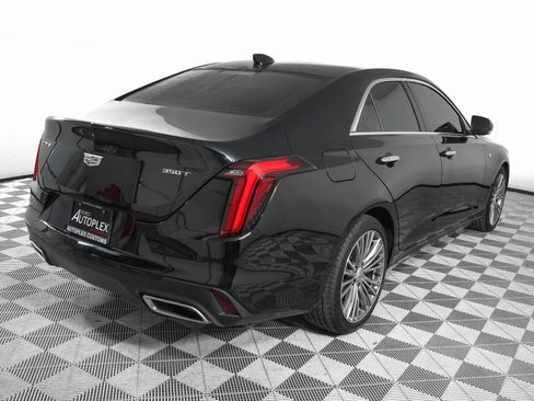 Used 2025 Cadillac CT4 Premium Luxury image 5