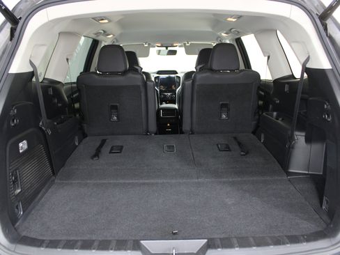 Used 2020 Subaru Ascent Limited image 24