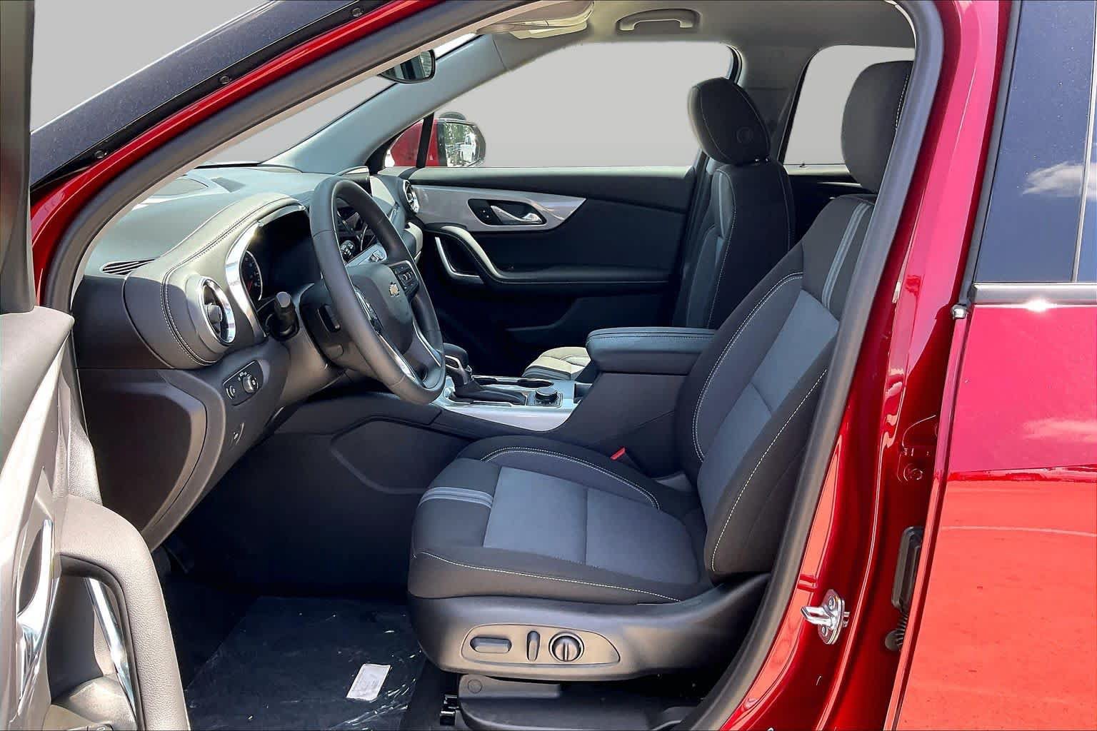 New 2026 Chevrolet Blazer LT w/ Convenience Package FWD image 10