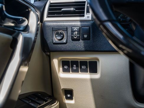 Used 2020 Lexus GX 460 Premium w/ Premium Package AWD/4WD image 30