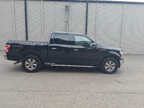 Used 2018 Ford F150 XLT w/ Equipment Group 302A Luxury image 2