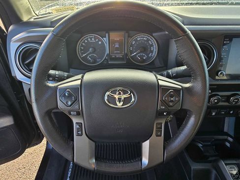 Used 2020 Toyota Tacoma TRD Off-Road image 26