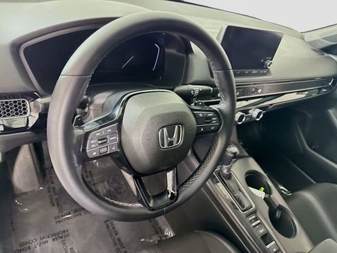 Used 2022 Honda Civic Sport image 9
