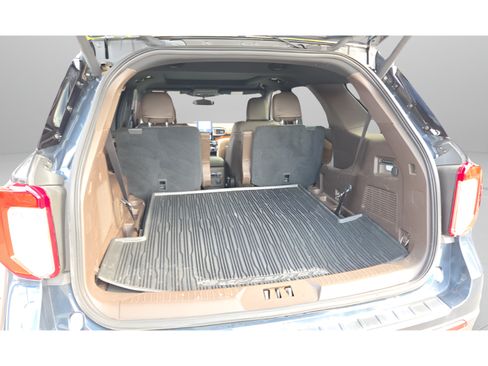 Used 2023 Ford Explorer King Ranch w/ Premium Technology Package AWD/4WD image 13