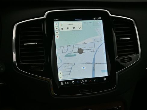 New 2025 Volvo XC90 B6 Plus w/ Protection Package Premier image 14