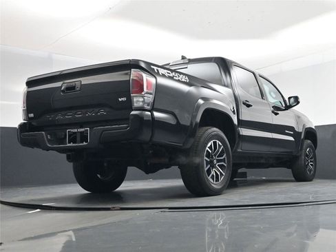 Used 2021 Toyota Tacoma TRD Sport w/ TRD Premium Sport Package image 23