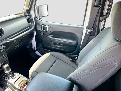 Used 2023 Jeep Wrangler Unlimited Sport AWD/4WD image 6