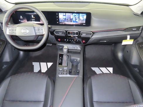 New 2026 Nissan Sentra SR w/ SR Premium Package image 41