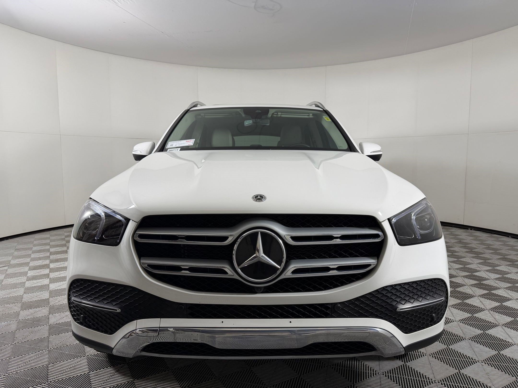 Used 2022 Mercedes-Benz GLE 350 4MATIC w/ Premium Package image 6