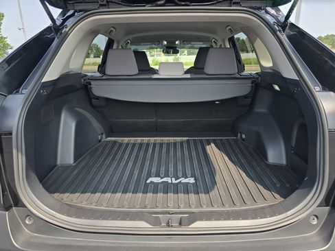 Certified 2025 Toyota RAV4 XLE AWD/4WD image 17