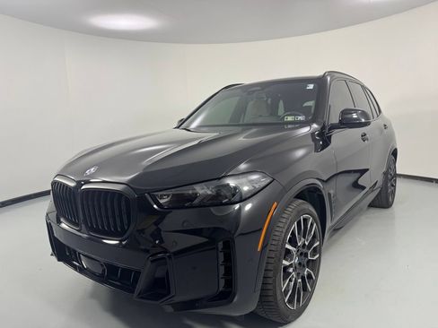 Certified 2024 BMW X5 xDrive40i w/ M Sport Package AWD/4WD image 4