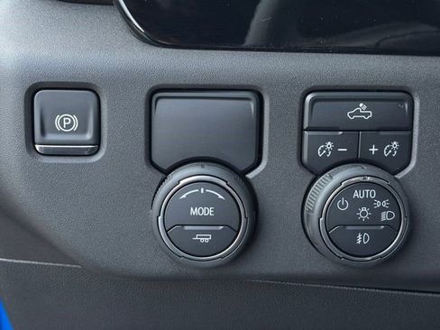 Certified 2025 Chevrolet Silverado 1500 RST image 11