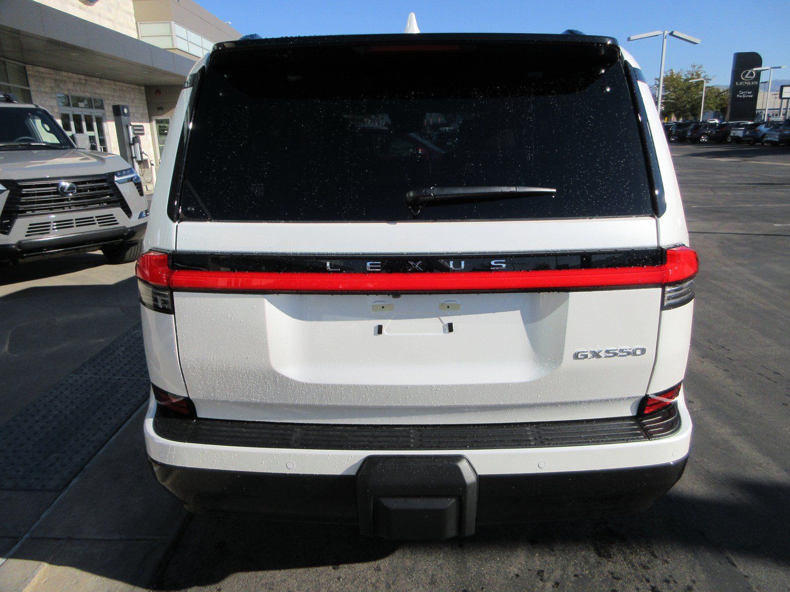 Used 2026 Lexus GX 550 w/ Accessory Package (Z1) AWD/4WD image 7