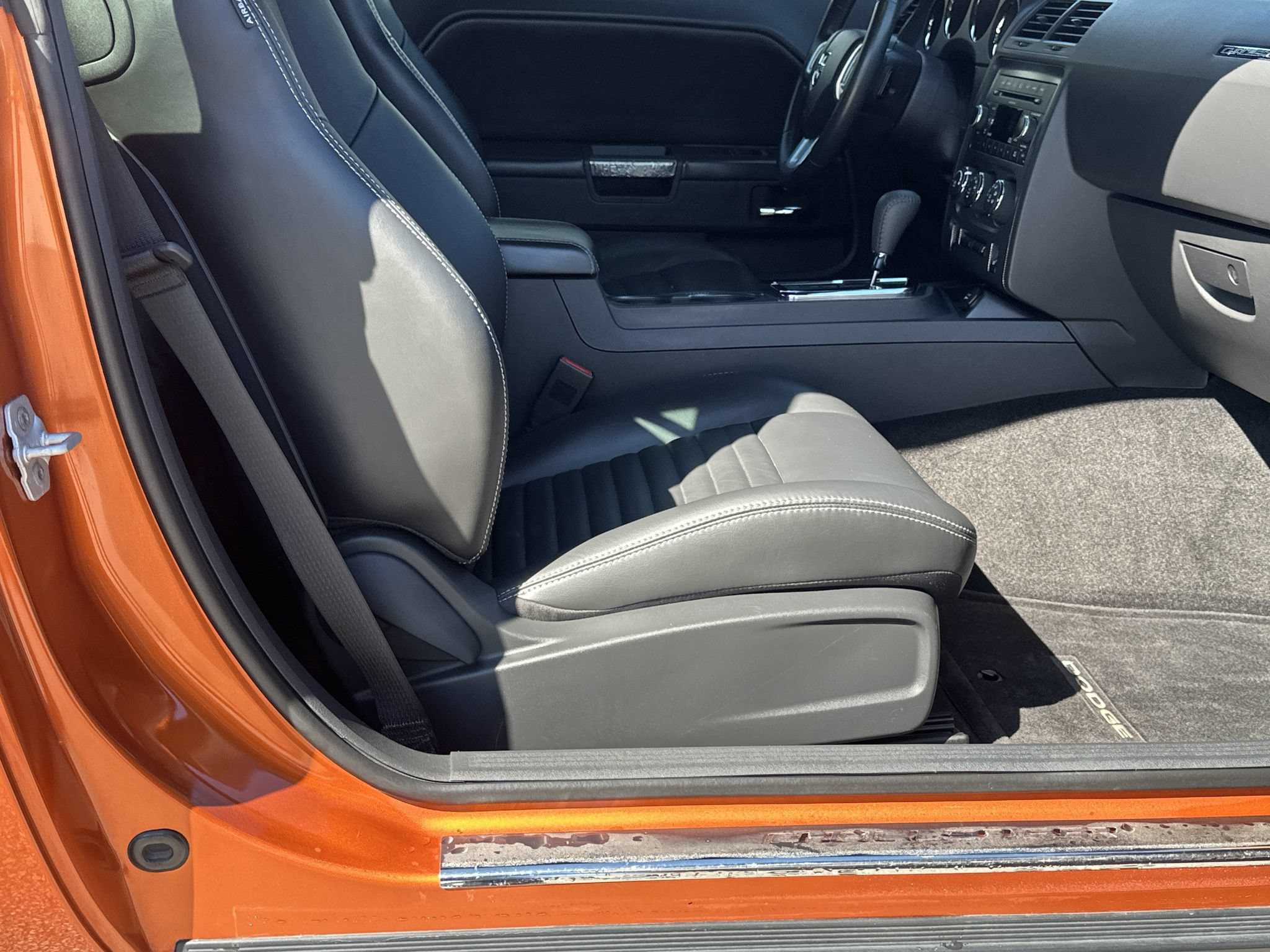 Used 2011 Dodge Challenger R/T RWD image 13