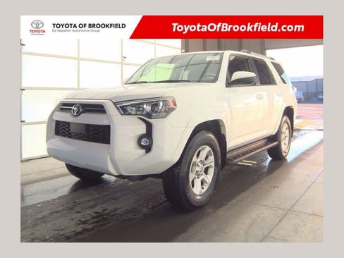 Used 2024 Toyota 4Runner SR5 image 1
