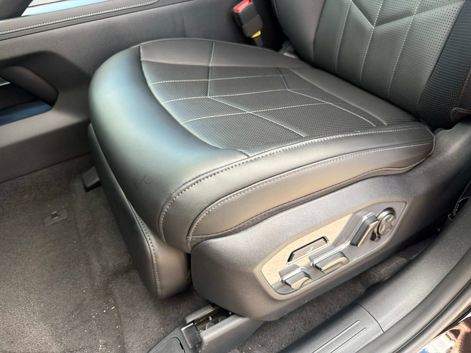 New 2027 Kia Telluride X-Line SX Prestige AWD/4WD image 17
