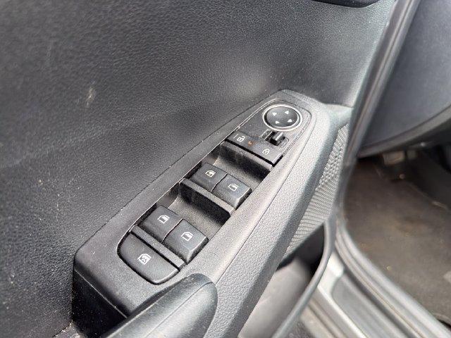 Used 2024 Kia Seltos LX AWD/4WD image 12