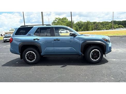 New 2026 Toyota 4Runner TRD Off-Road Premium AWD/4WD image 9