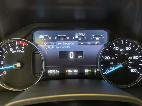 Used 2022 Ford F350 Lariat w/ Lariat Ultimate Package image 3