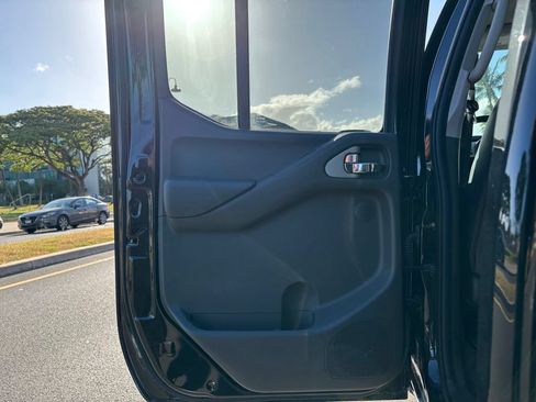 Used 2020 Nissan Frontier PRO-4X AWD/4WD image 16