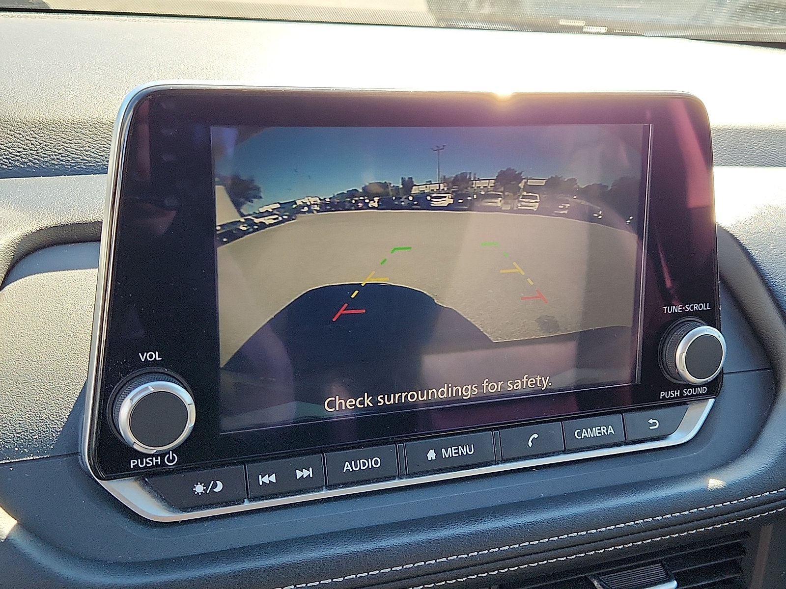 Used 2025 Nissan Rogue SV AWD/4WD image 17