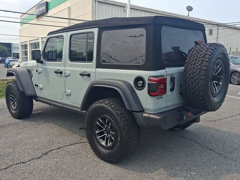 Used 2024 Jeep Wrangler Unlimited Sport AWD/4WD image 6