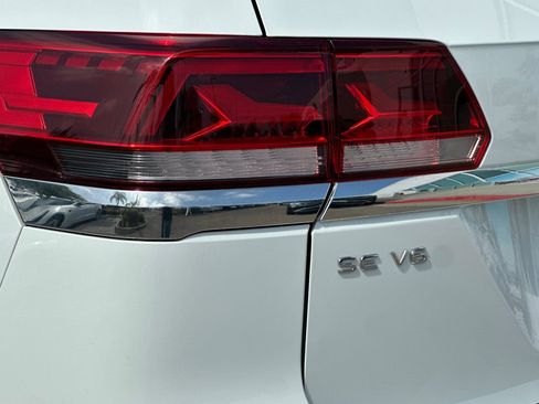 Used 2023 Volkswagen Atlas SE w/ Panoramic Sunroof Package FWD image 27