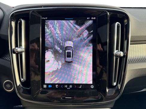 Certified 2025 Volvo XC40 B5 Plus image 16