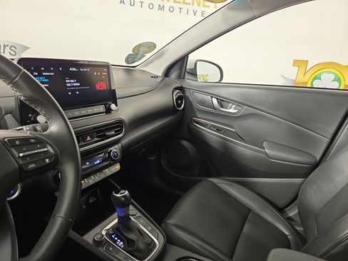 Used 2023 Hyundai Kona Limited image 25
