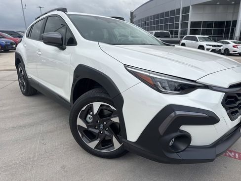 Certified 2025 Subaru Crosstrek 2.5i Limited w/ Crosstrek Mirror Package image 4