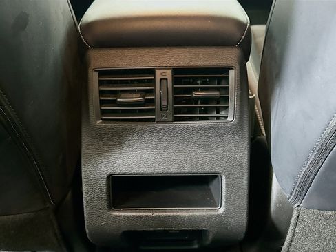 Used 2024 Mitsubishi Outlander SE image 27