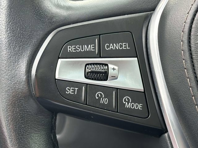 Used 2025 BMW X5 xDrive50e AWD/4WD image 27