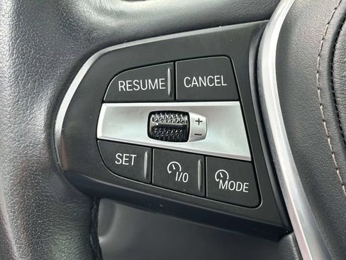 Used 2025 BMW X5 xDrive50e AWD/4WD image 27