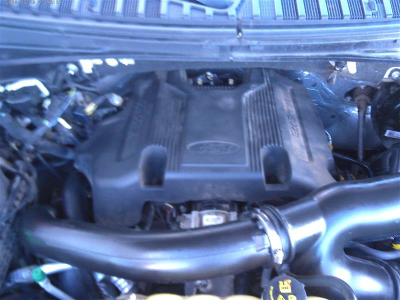 Used 2019 Ford Expedition XLT w/ Equipment Group 202A AWD/4WD image 30