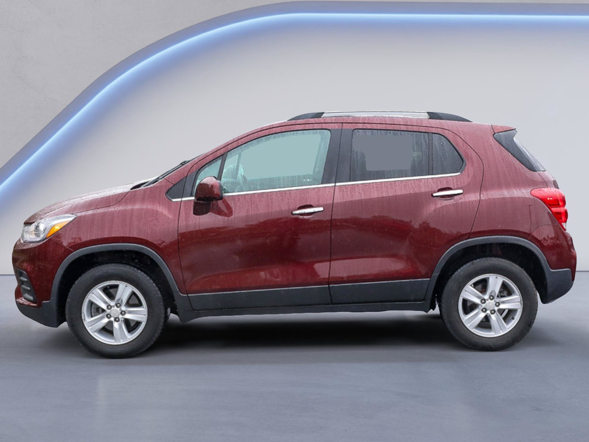 Used 2017 Chevrolet Trax LT w/ Driver Confidence Package AWD/4WD image 3