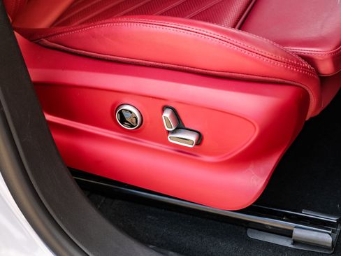 Used 2023 Maserati Grecale Modena image 39