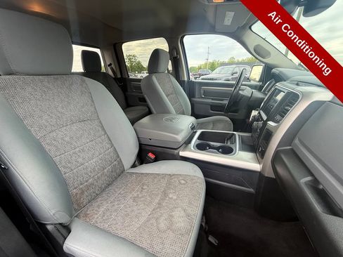 Used 2018 RAM 1500 Big Horn AWD/4WD image 44