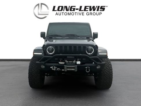 Used 2019 Jeep Wrangler Unlimited Sahara w/ Safety Group AWD/4WD image 11