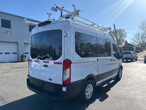 Used 2019 Ford Transit 150 XLT image 3