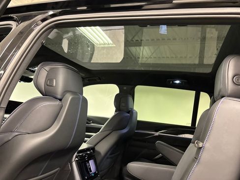 New 2025 Cadillac Escalade IQ Sport 1 w/ Smart Trailering package image 33