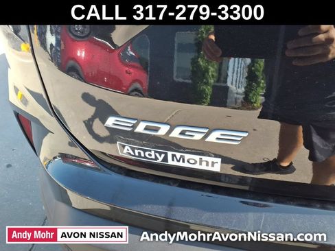 Used 2020 Ford Edge Titanium AWD/4WD image 12