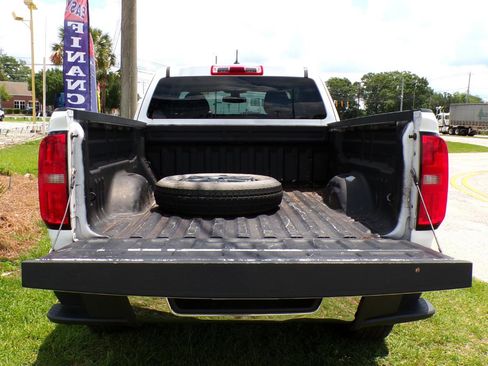 Used 2015 Chevrolet Colorado W/T RWD image 8