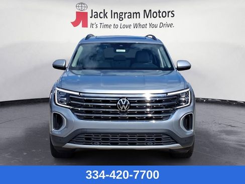 New 2026 Volkswagen Atlas SE image 8